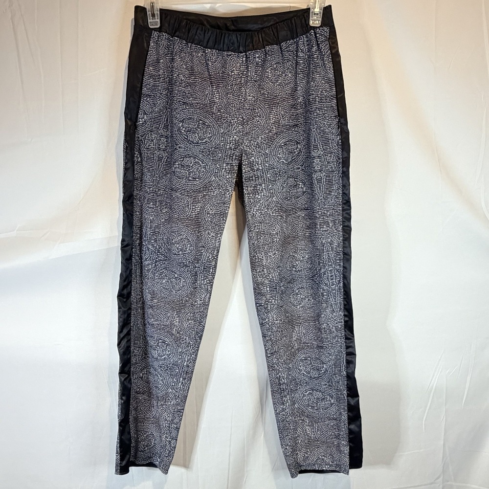 Lululemon Womens Rise Shine Trouser Pants Printed Black Gray Jogger Size 8